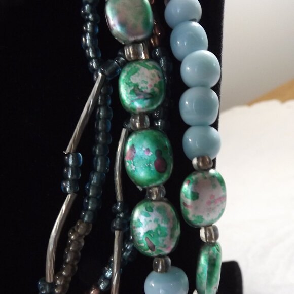 Lia Sophia Multi-Strand Beaded Necklace - Picture 8 of 10